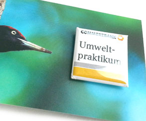 Visitenkarte mit Button 25x25mm, Commerzbank